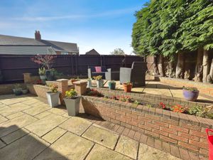 Photo 18- click for photo gallery